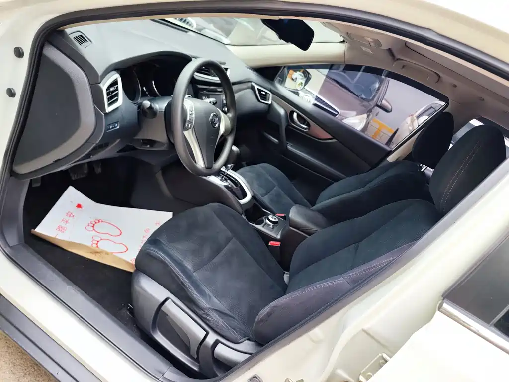 X-Trail 奇骏 2014款 2.0 L CVT智驱版 4 WD