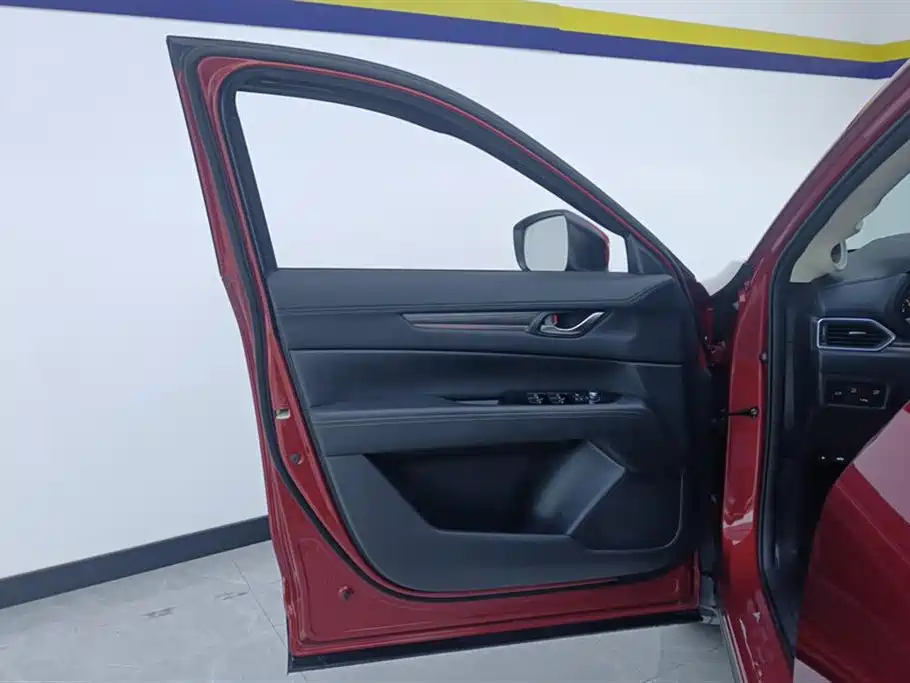 Mazda CX-5 Facelift 2.5 L Auto 2 WD Smart Supreme