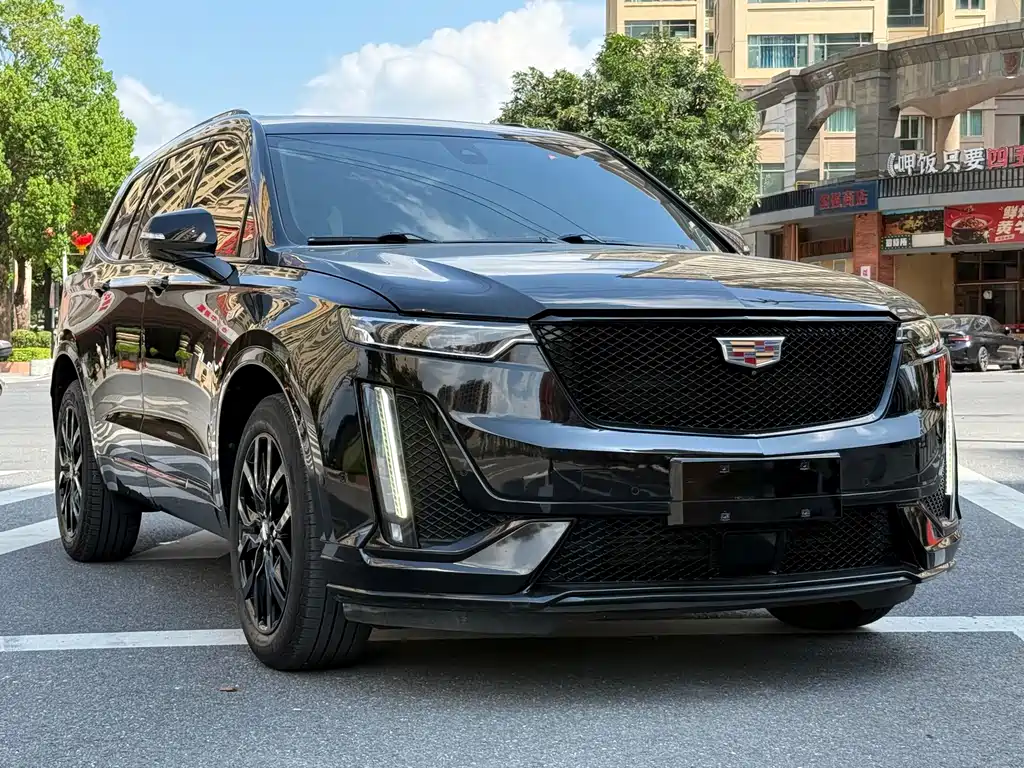 Cadillac XT6 凯迪拉克XT6 2021款 28 T 六座四驱铂金运动版