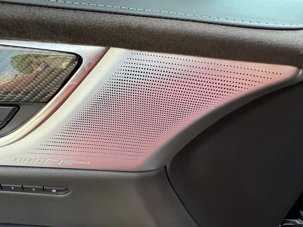 Cadillac XT6 凯迪拉克XT6 2021款 28 T 六座四驱铂金运动版