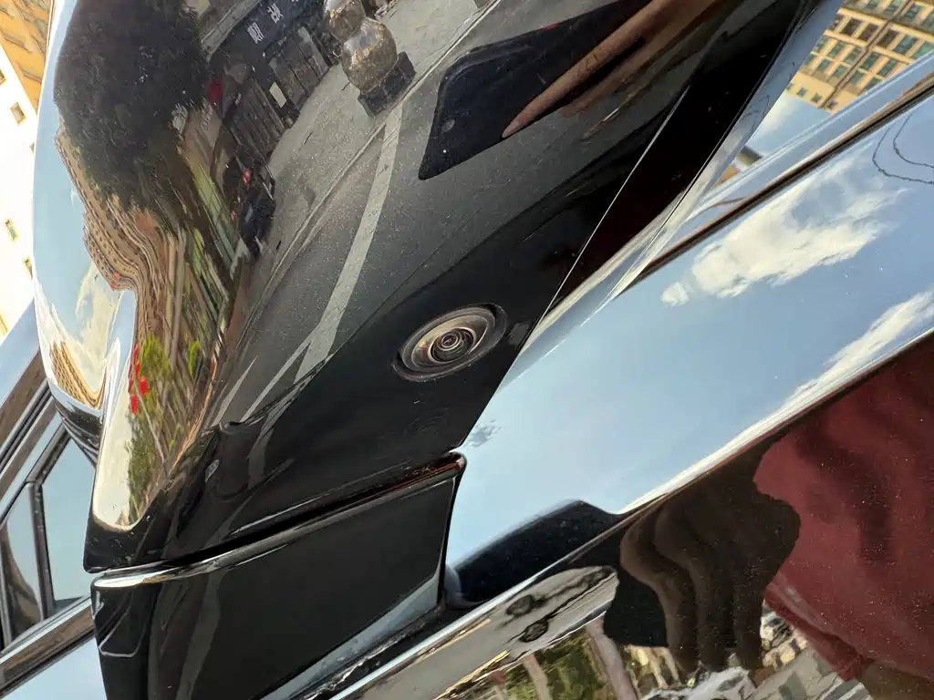 Cadillac XT6 凯迪拉克XT6 2021款 28 T 六座四驱铂金运动版