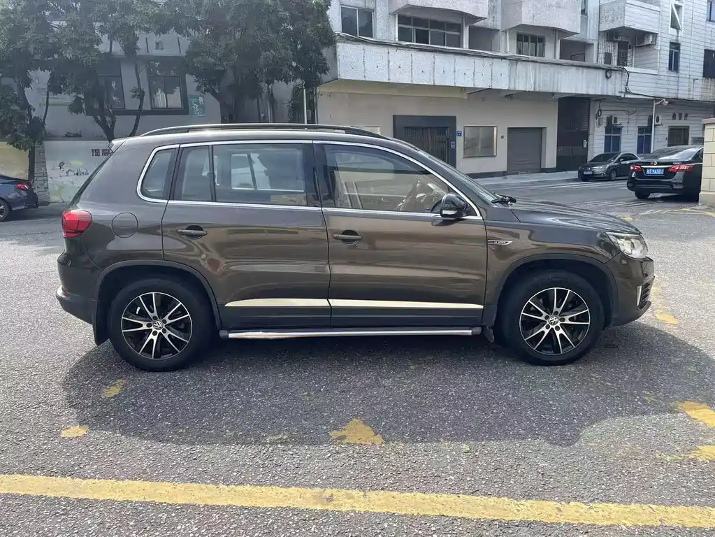 Tiguan 1.8 TSI Auto 2 WD Luxury