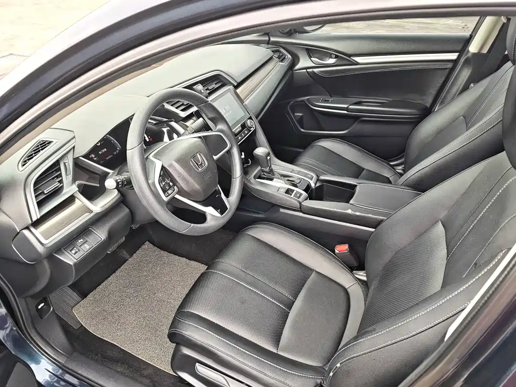Civic 220 TURBO CVT Power Motion CN-V