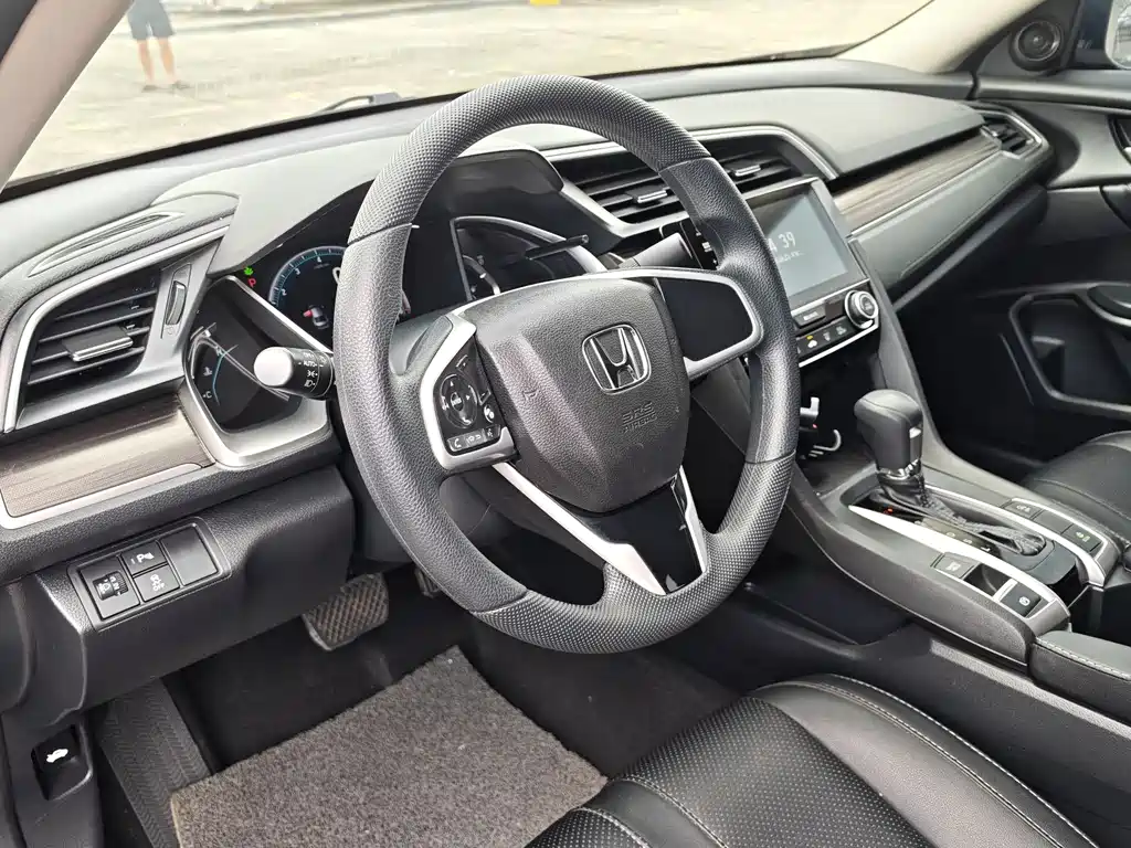Civic 220 TURBO CVT Power Motion CN-V