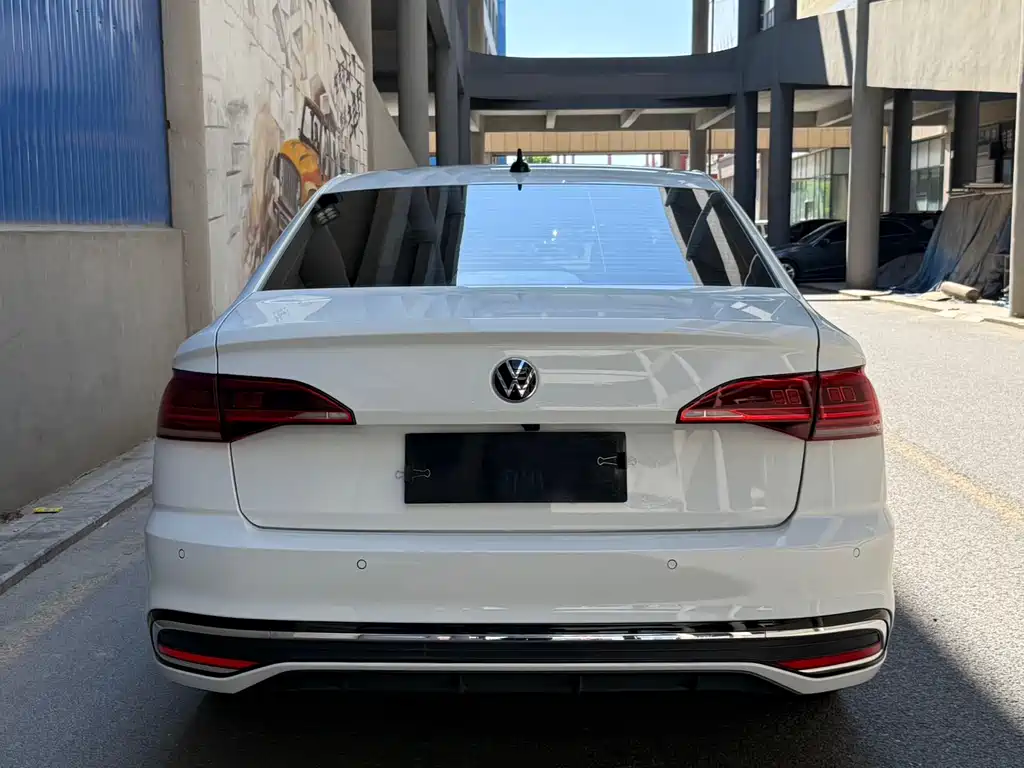 Bora 200 TSI DSG Joy Travel PRO