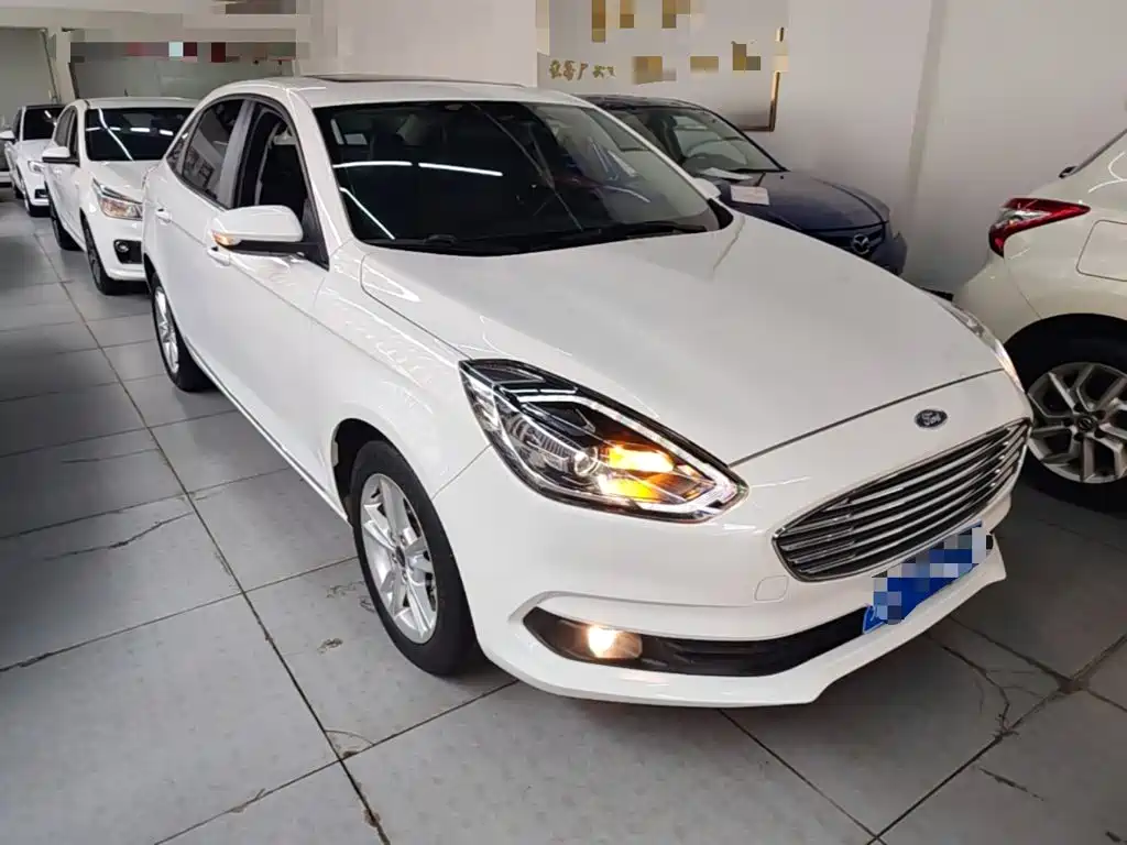Escort Facelift 1.5 L Auto Joy CN-VI