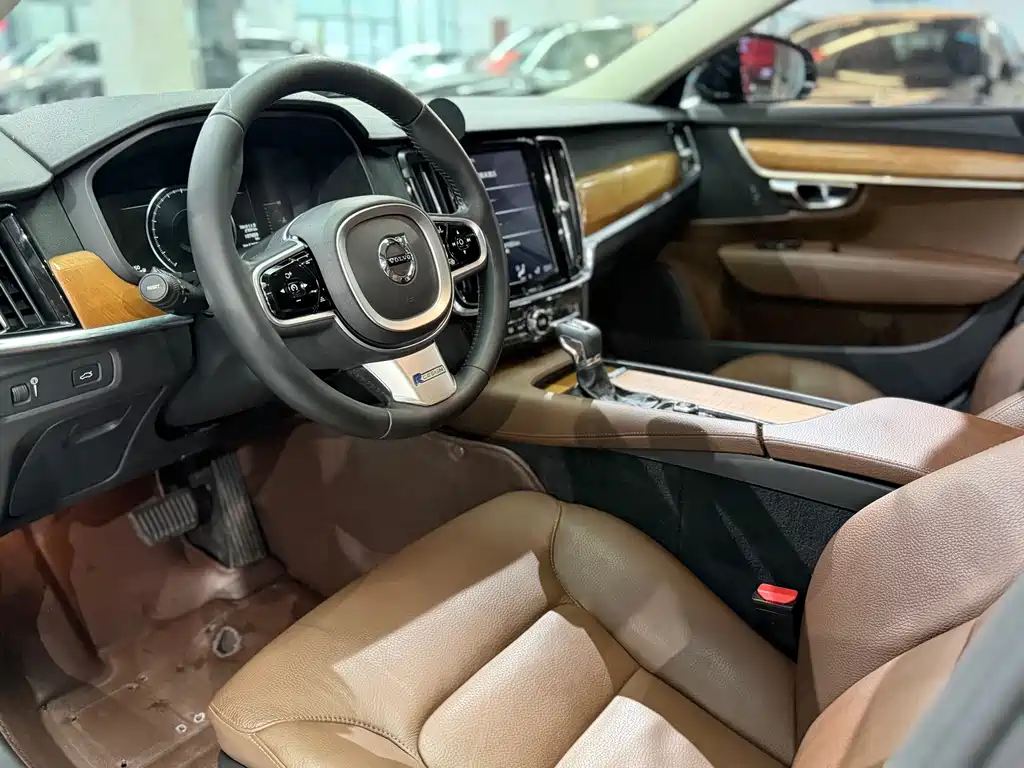 Volvo S90 T5 Smart Ease