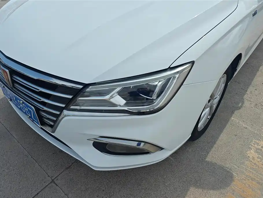 Roewe i5 1.5 L Auto 4 G Connected Bright Cross