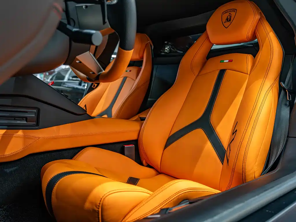 Aventador LP 700-4