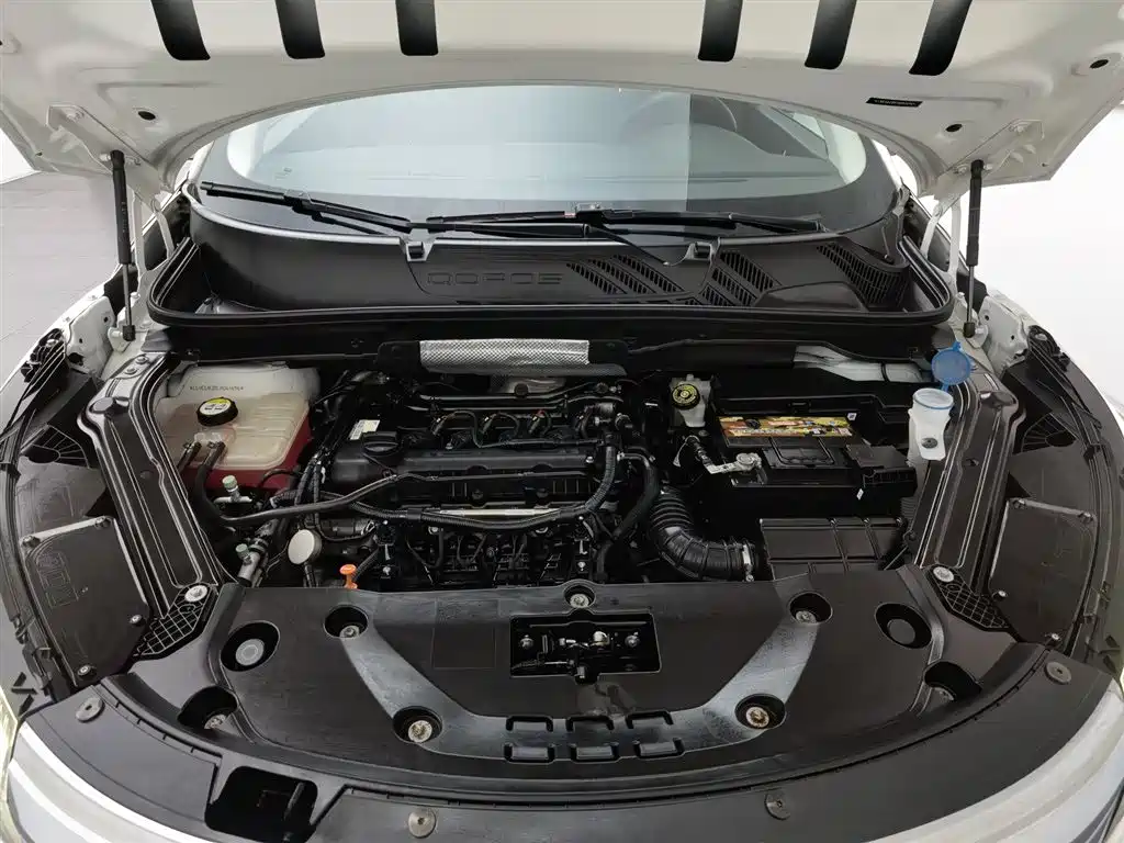 Qoros 5 Facelift 1.6 T Auto Leading