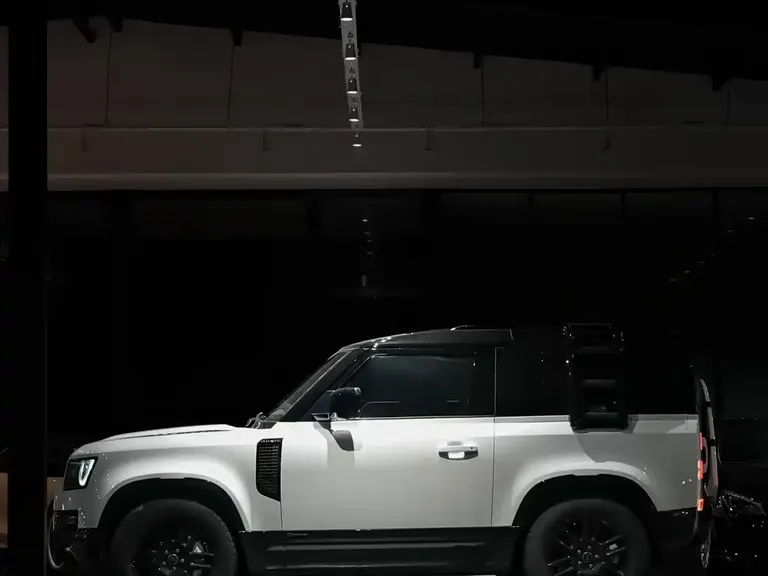 Land Rover Defender 90 3.0 T P400 XS