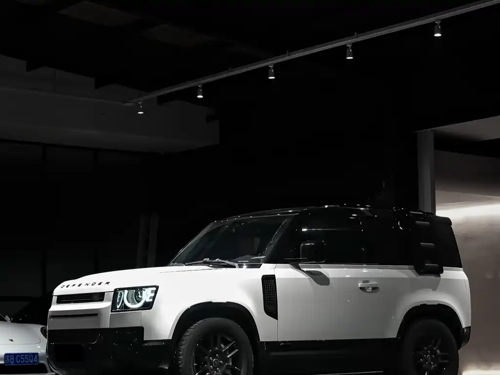 Land Rover Defender 90 3.0 T P400 XS