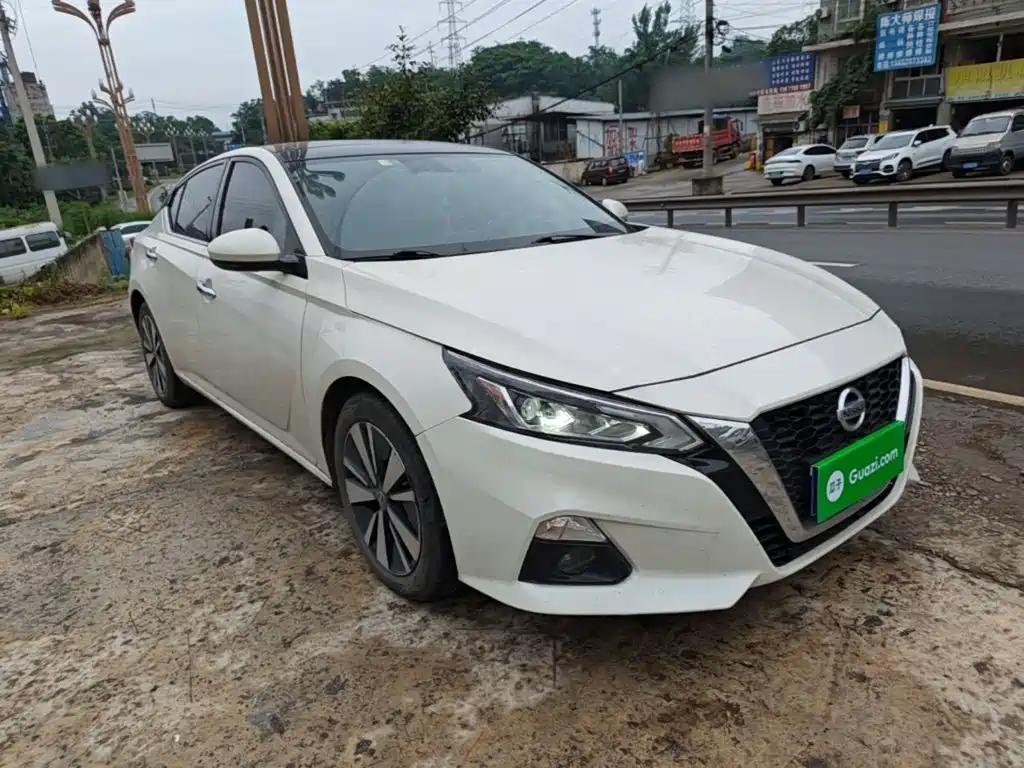 Teana 2.0 L XL Comfort