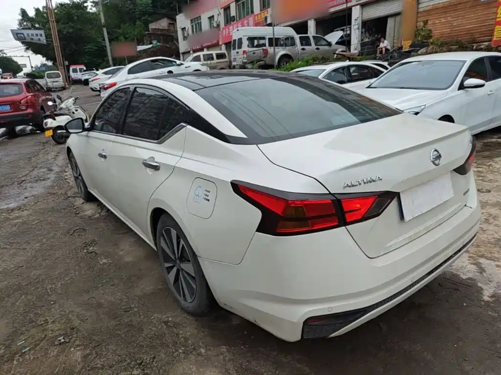 Teana 2.0 L XL Comfort