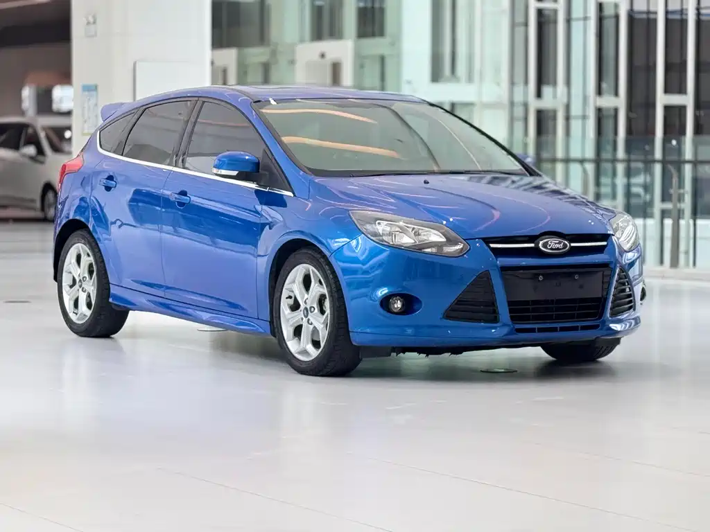 Focus Hatchback 2.0 L Auto Luxury Sport