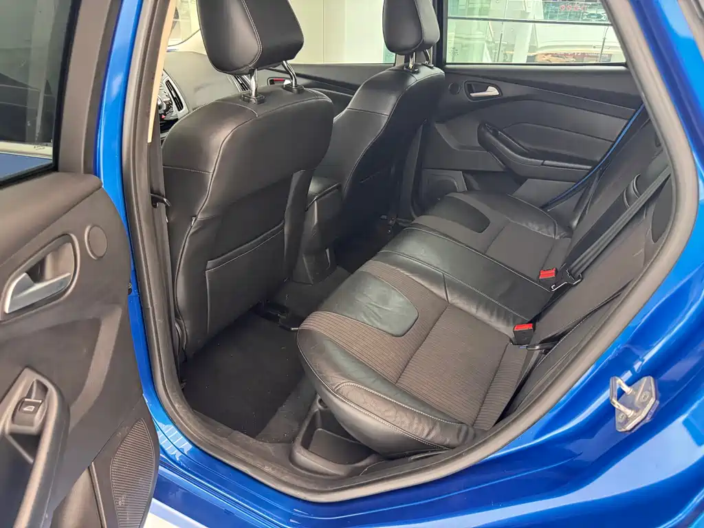 Focus Hatchback 2.0 L Auto Luxury Sport