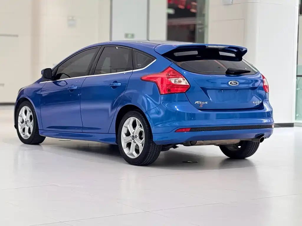 Focus Hatchback 2.0 L Auto Luxury Sport