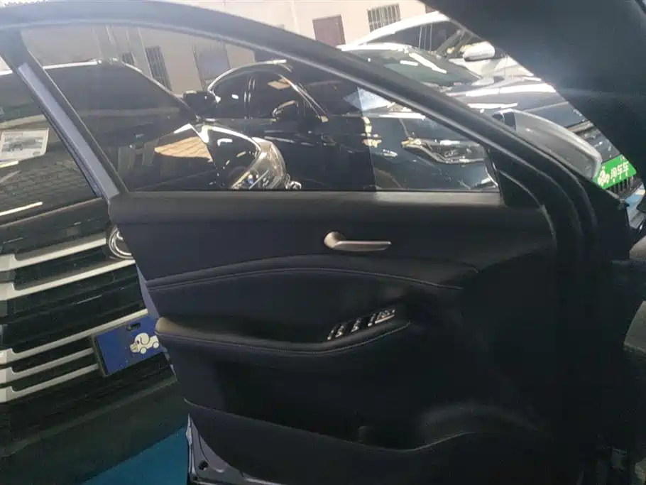 Baojun Yunhai 140 km PHEV