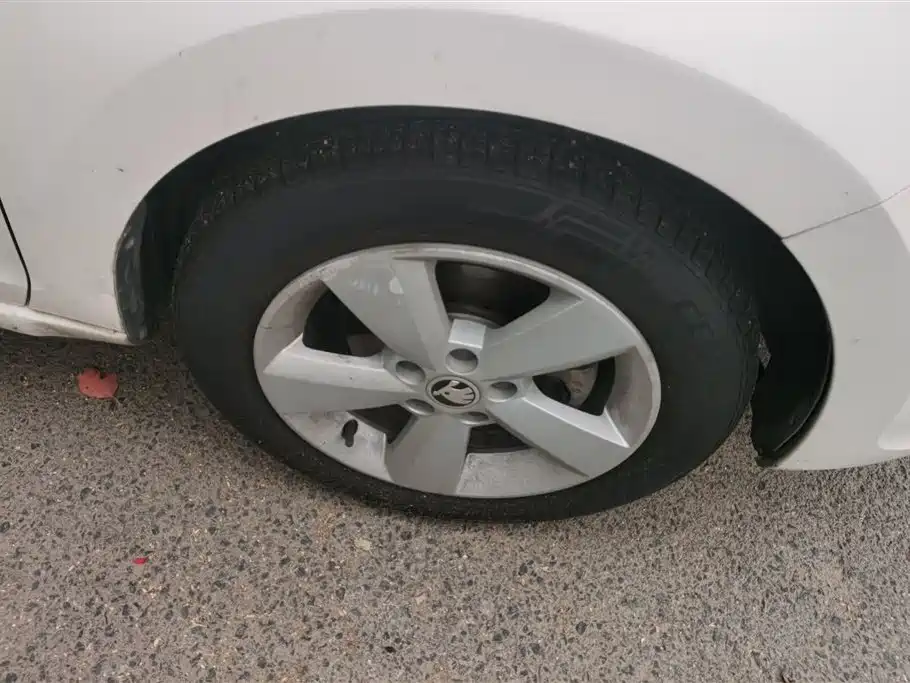 Rapid 1.6 L Manual Smart Select