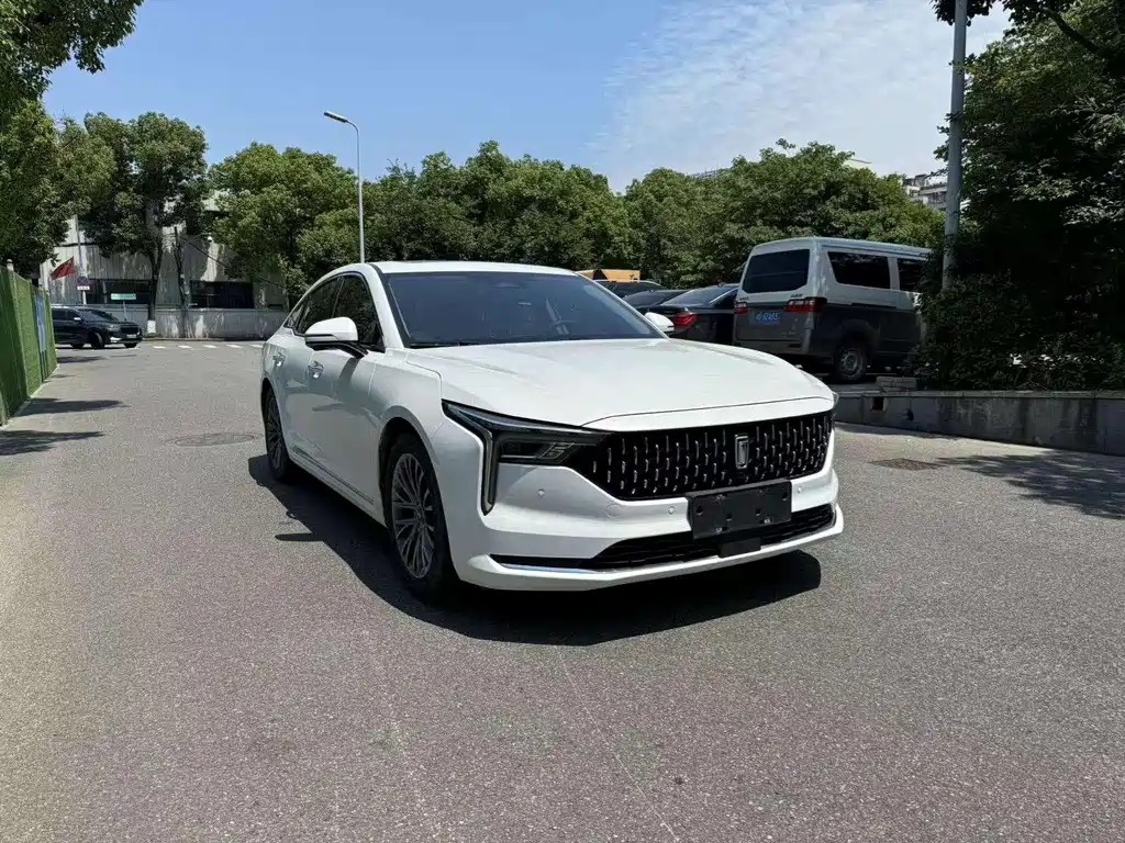 Besturn B70 3 rd Gen 1.5 T Auto Pleasure 70 Anniversary