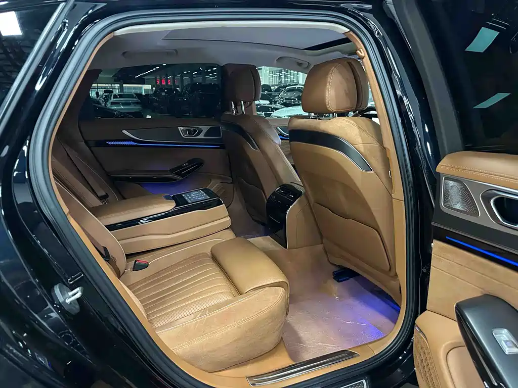 Hongqi H9 2.0 T Flagship Smooth Private Style