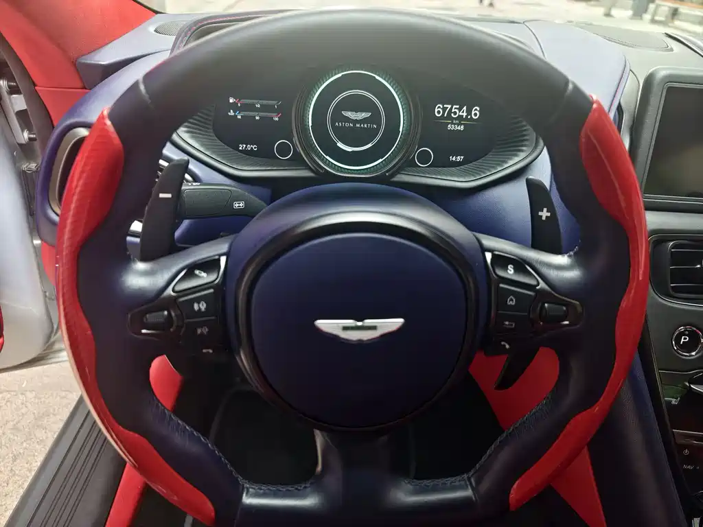 Aston Martin DB11 4.0 T V8 Volante