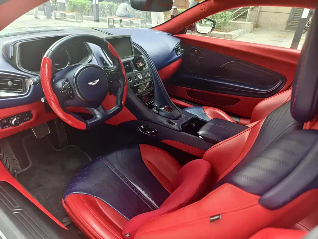 Aston Martin DB11 4.0 T V8 Volante
