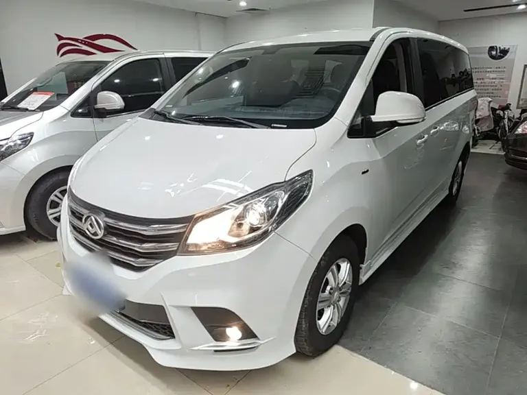 Maxus G10 2.0 T Auto Elite Gasoline 7-seat