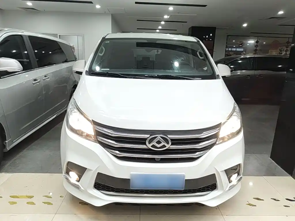 Maxus G10 2.0 T Auto Elite Gasoline 7-seat