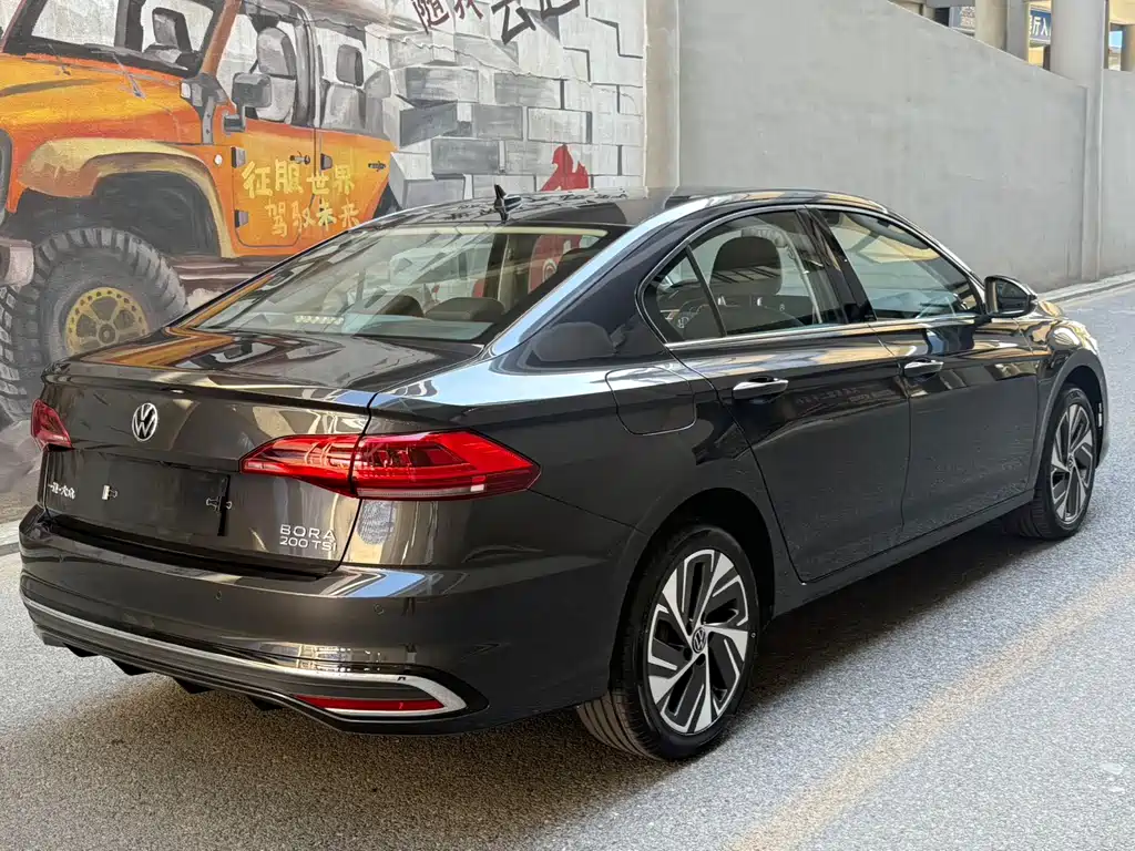 Bora 200 TSI DSG Joy Travel PRO