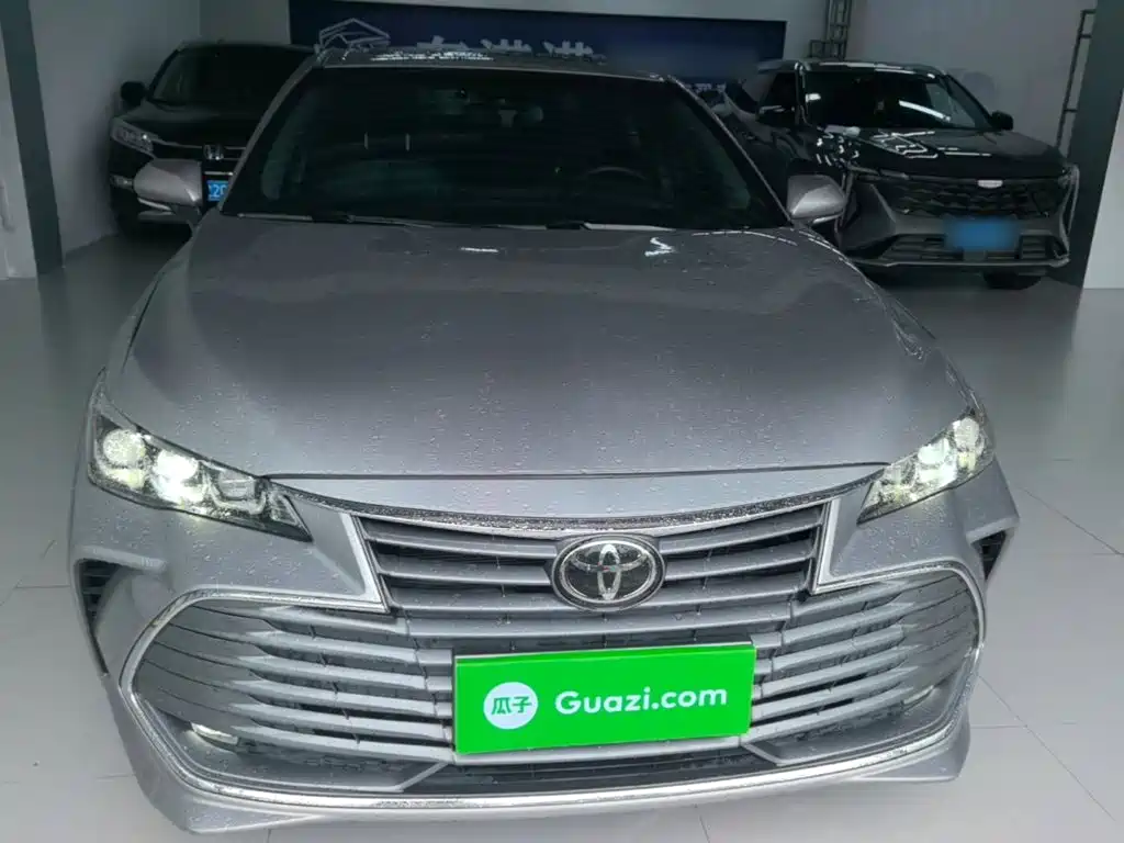 Avalon 2.5 L Luxury