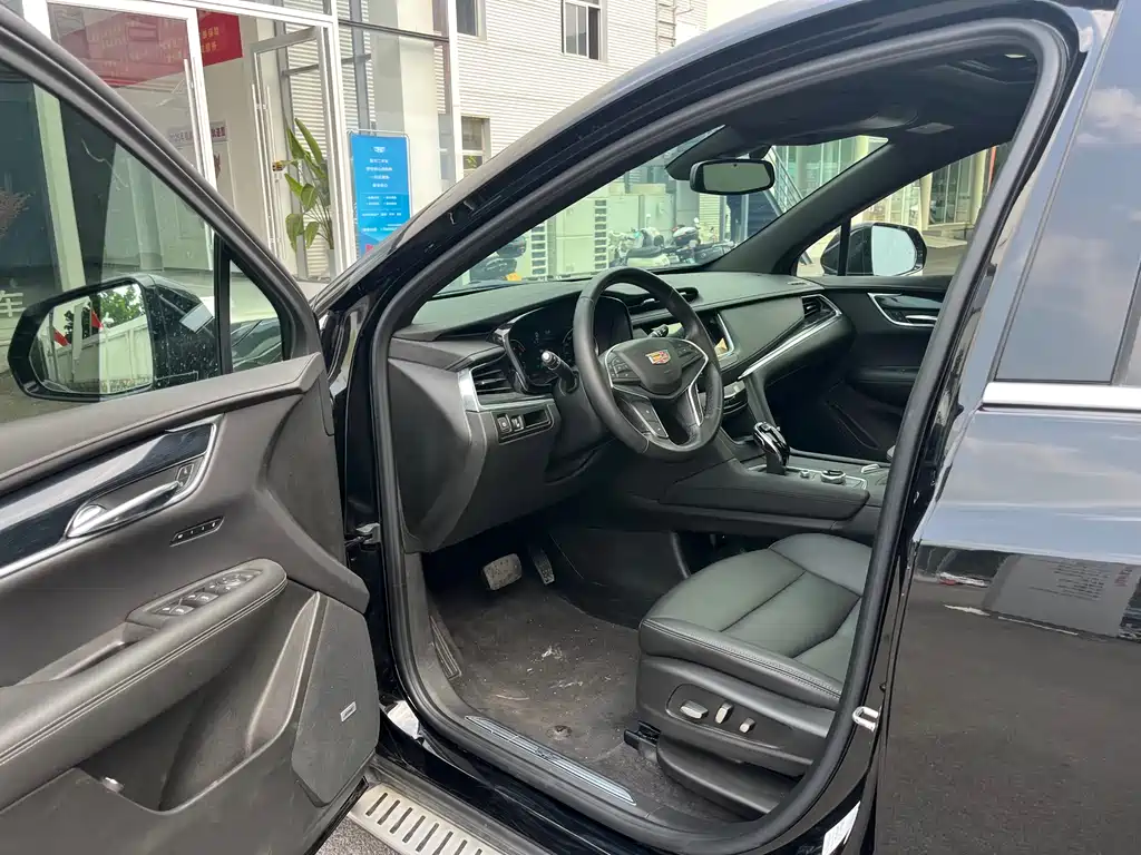 Cadillac XT5 2.0 T 2 WD Style