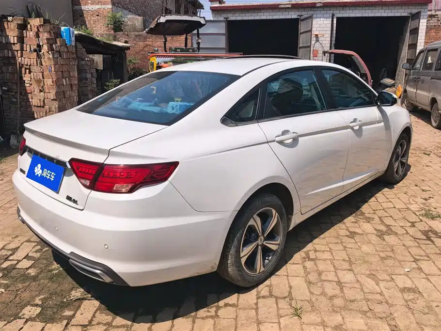 Emgrand GL 1.4 T Manual Elite Smart Enjoyment