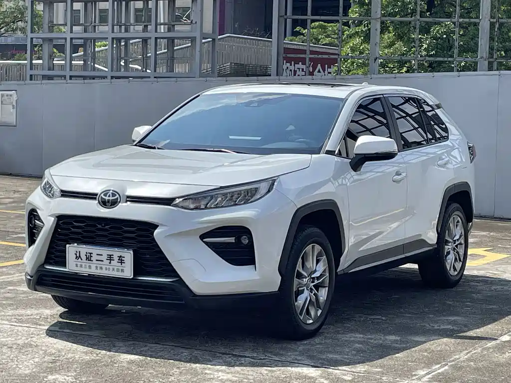 Wildlander 2.0 L CVT 4 WD Luxury PLUS