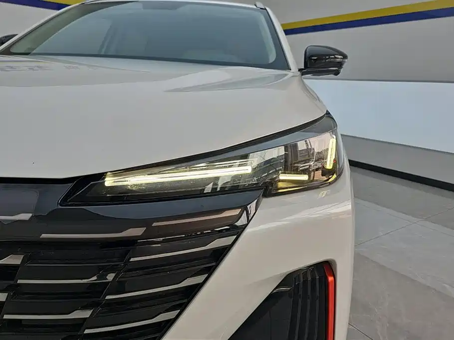 Changan CS55 PLUS 2 nd Gen 1.5 T DCT Distinguished