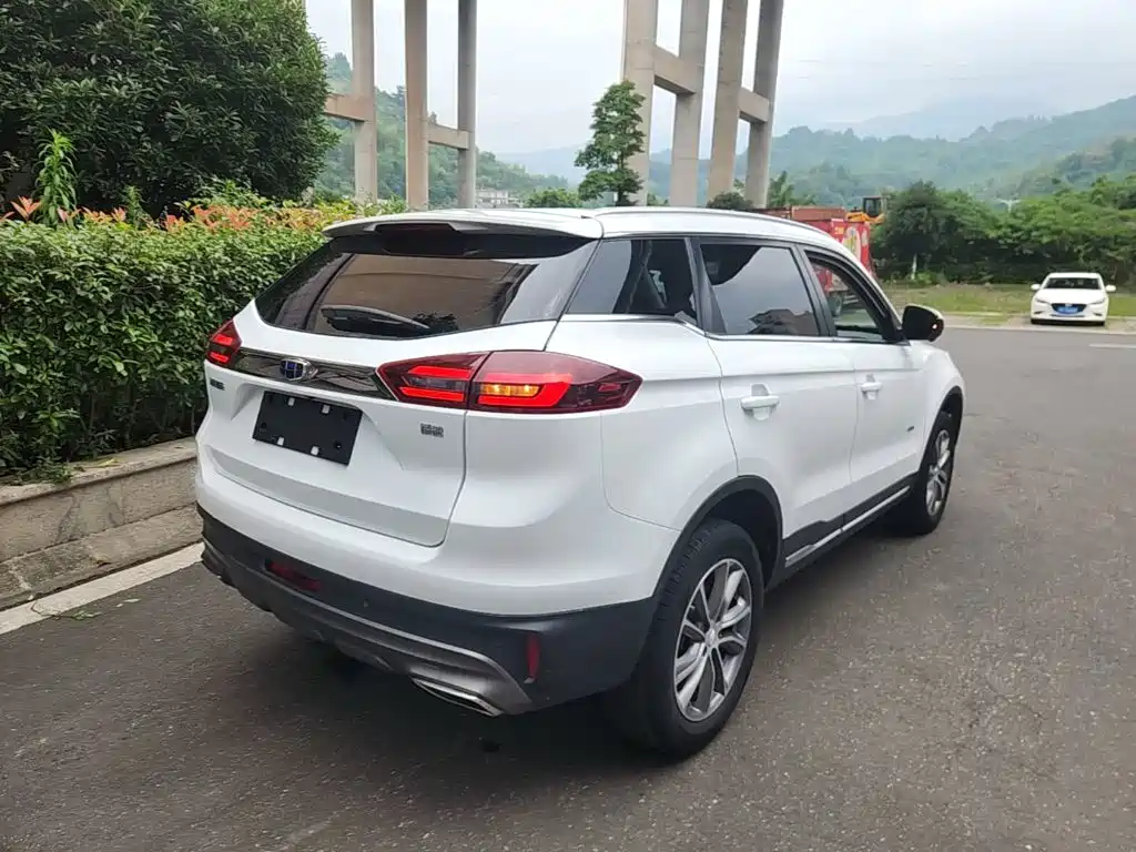 Boyue 1.8 TD Auto 2 WD Smart 4 G Connected