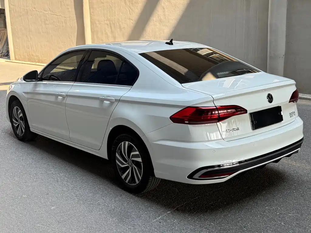 Bora 200 TSI DSG Joy Travel