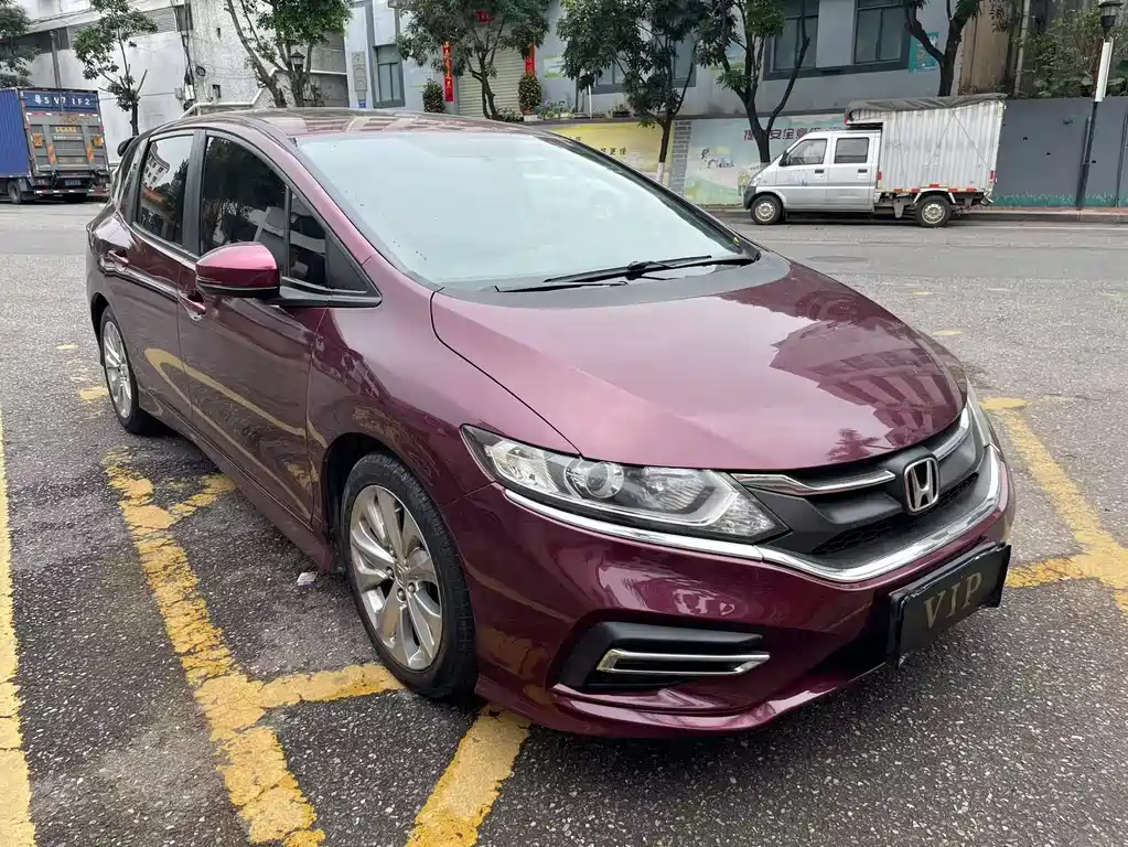 Jade 1.8 L Auto Comfort 5-seat