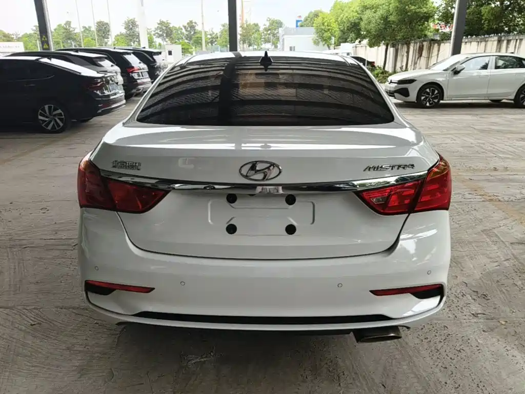 Mistra 1.8 L Auto Intelligent GLS CN-V