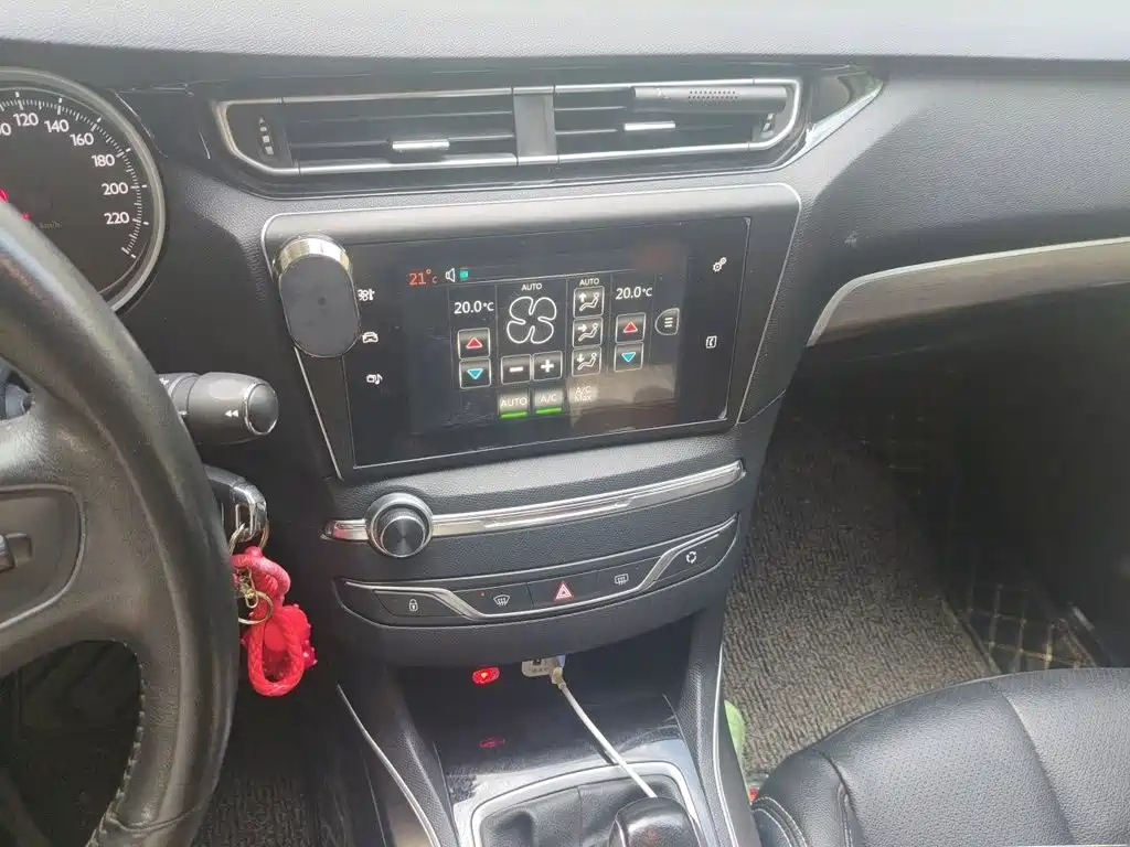 Peugeot 408 1.8 L Auto Luxury