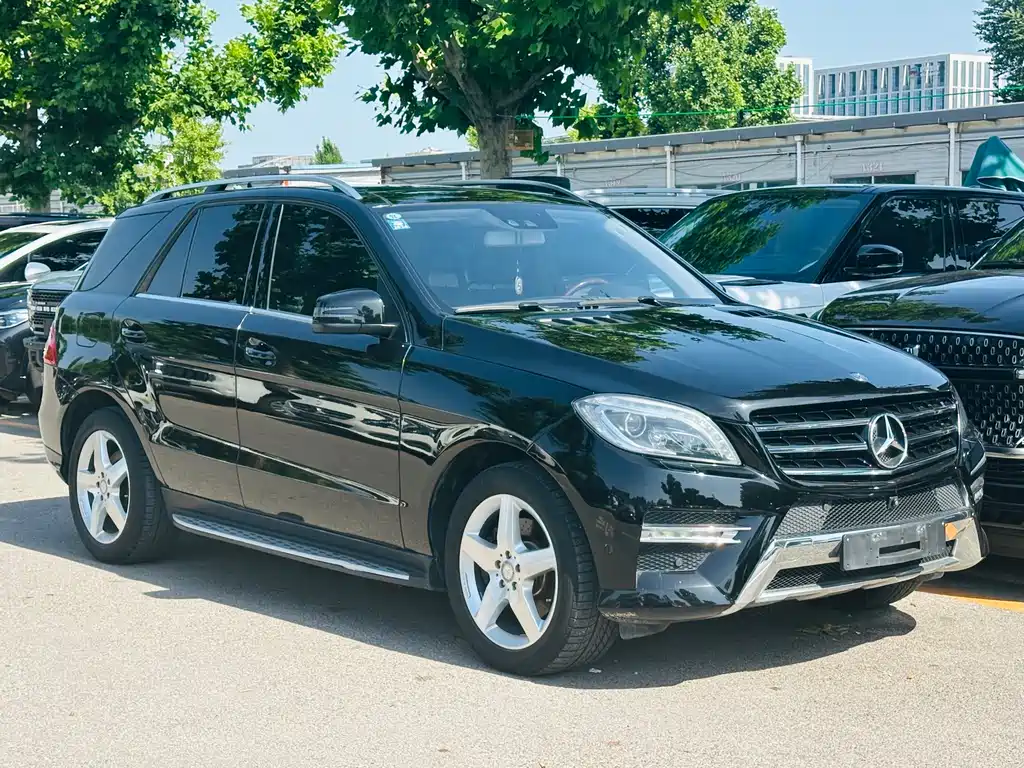 Mercedes-Benz M-Class ML 400 4 MATIC Luxury