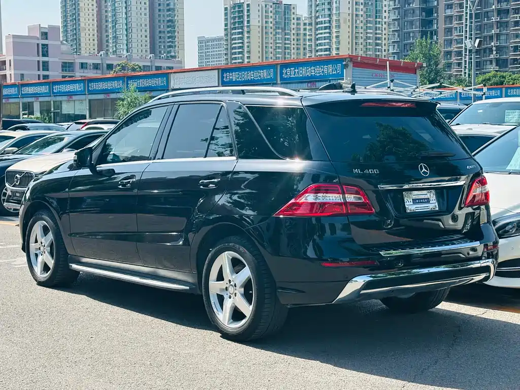 Mercedes-Benz M-Class ML 400 4 MATIC Luxury