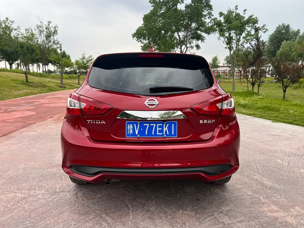 Tiida 1.6 L CVT Cool Motion