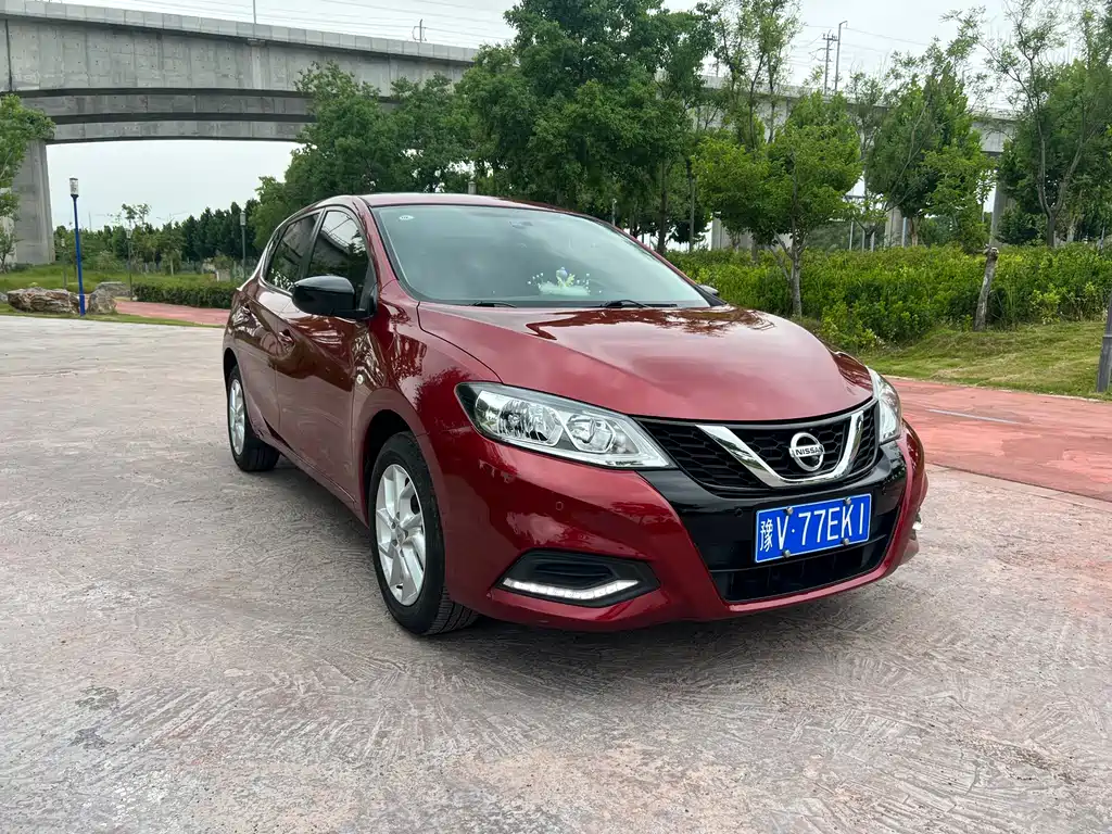 Tiida 1.6 L CVT Cool Motion