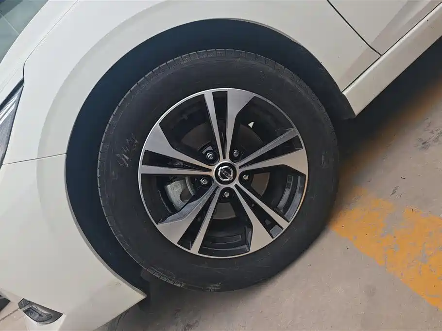 Sylphy 1.6 L XL CVT Smart Enjoyment