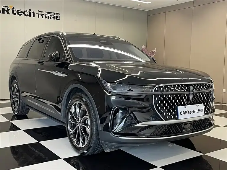 Lincoln Nautilus 2.0 T 4 WD Supreme Wise