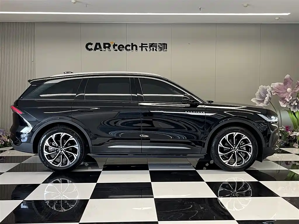 Nautilus 2.0 T 4 WD Supreme Wise