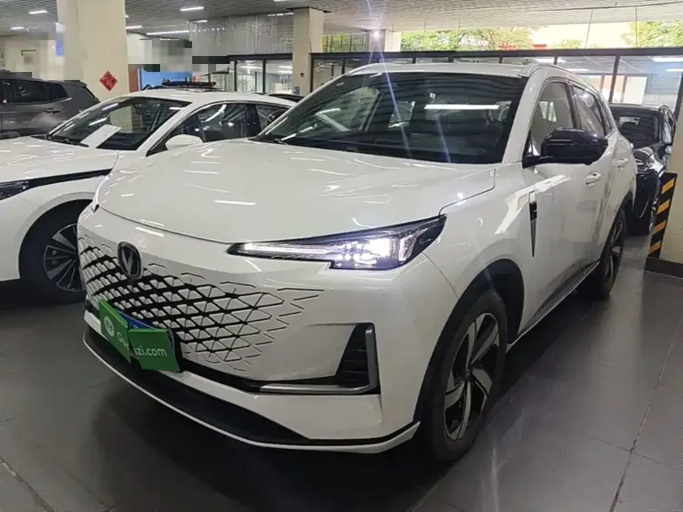 Changan CS55 PLUS 3 rd Gen 1.5 T DCT Distinguished