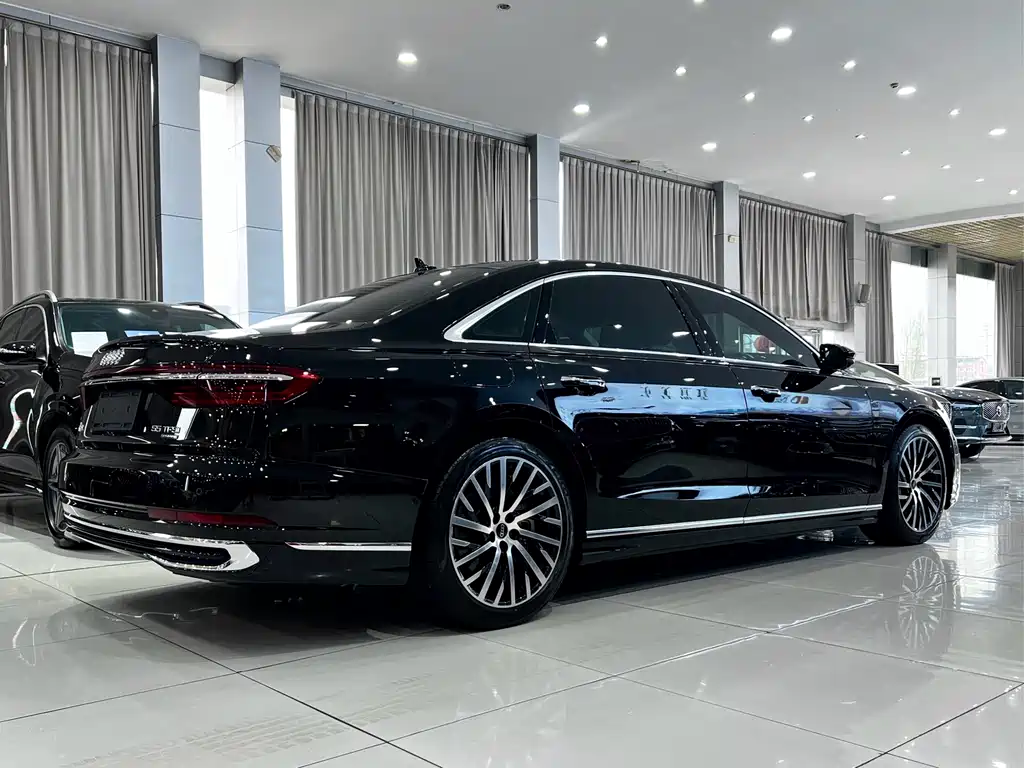 Audi A8 A8 L 55 TFSI quattro Flagship