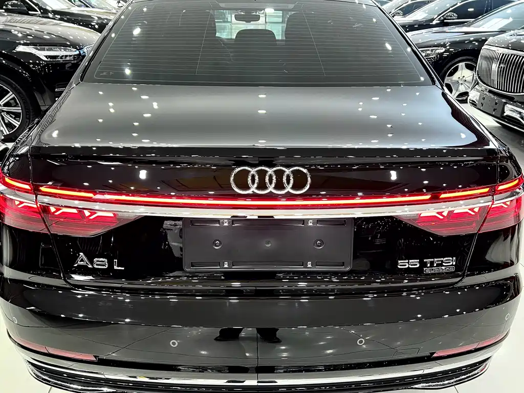 Audi A8 A8 L 55 TFSI quattro Flagship